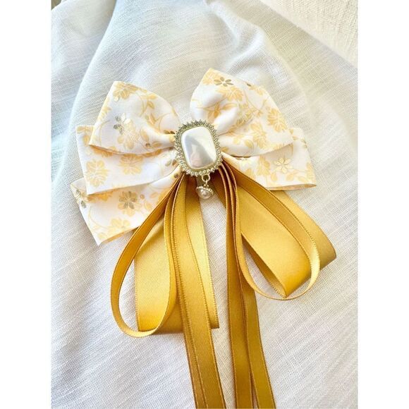 Golden Yellow and floral hair accessory with pearl accent - Picture 3 of 3